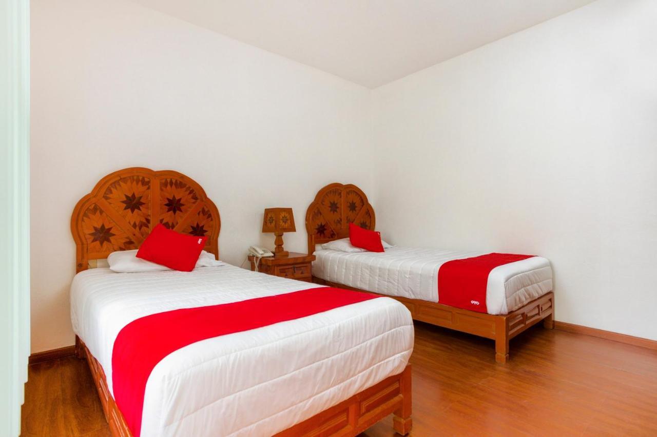 OYO Hotel Montes Atlixco Buitenkant foto