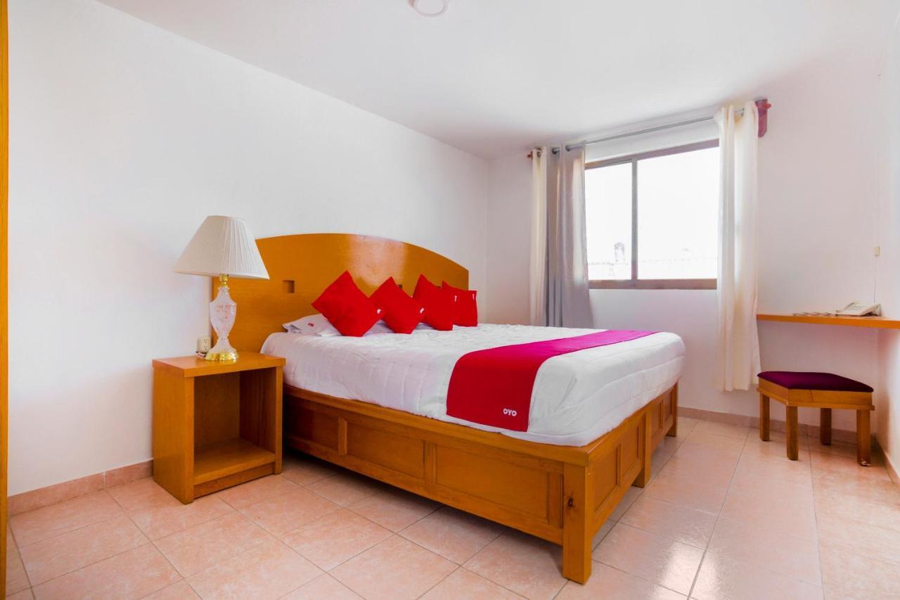 OYO Hotel Montes Atlixco Buitenkant foto
