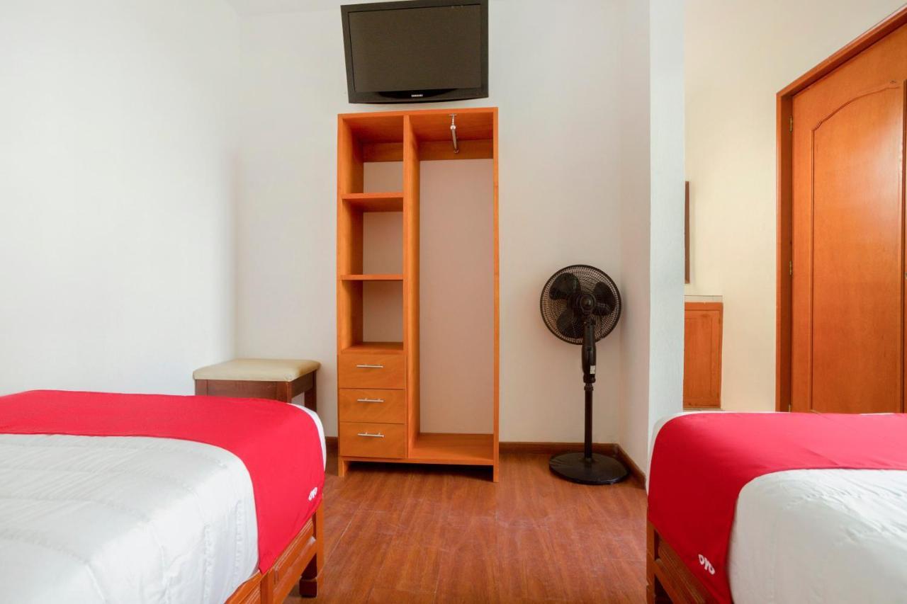 OYO Hotel Montes Atlixco Buitenkant foto